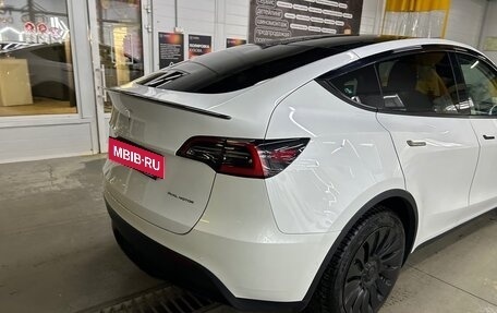 Tesla Model Y I, 2020 год, 3 900 000 рублей, 5 фотография