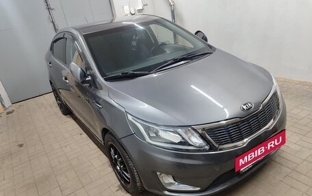 KIA Rio III рестайлинг, 2013 год, 890 000 рублей, 24 фотография