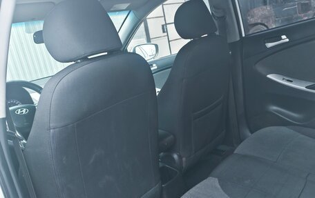 Hyundai Solaris II рестайлинг, 2013 год, 580 000 рублей, 10 фотография