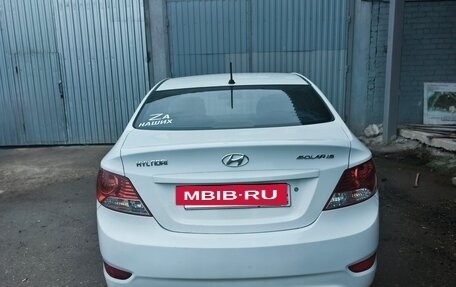 Hyundai Solaris II рестайлинг, 2013 год, 580 000 рублей, 4 фотография