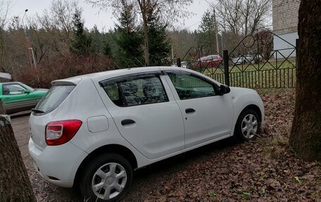 Renault Sandero II рестайлинг, 2016 год, 735 000 рублей, 2 фотография