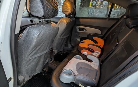 Chevrolet Cruze II, 2011 год, 590 000 рублей, 9 фотография