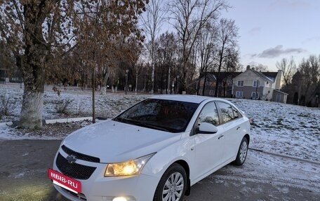 Chevrolet Cruze II, 2011 год, 590 000 рублей, 2 фотография