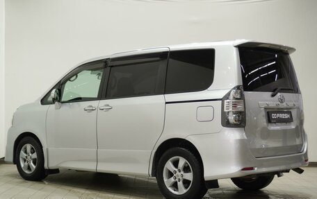 Toyota Voxy II, 2007 год, 1 210 000 рублей, 2 фотография