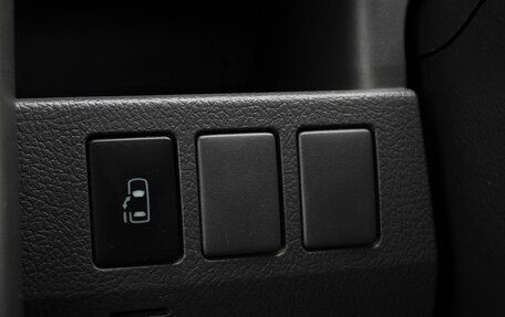 Toyota Voxy II, 2007 год, 1 210 000 рублей, 23 фотография