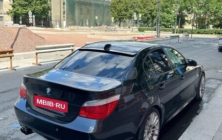 BMW 5 серия, 2005 год, 1 110 000 рублей, 10 фотография