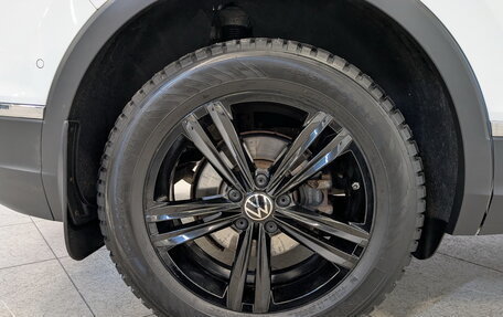 Volkswagen Tiguan II, 2021 год, 3 825 000 рублей, 18 фотография