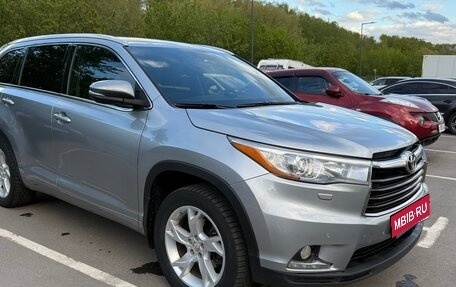 Toyota Highlander III, 2014 год, 2 750 000 рублей, 1 фотография