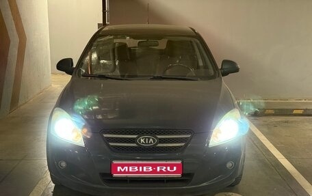 KIA cee'd I рестайлинг, 2008 год, 670 000 рублей, 1 фотография