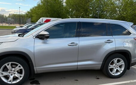 Toyota Highlander III, 2014 год, 2 750 000 рублей, 4 фотография