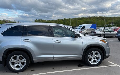 Toyota Highlander III, 2014 год, 2 750 000 рублей, 8 фотография