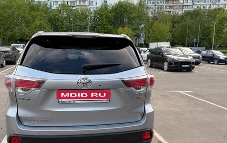 Toyota Highlander III, 2014 год, 2 750 000 рублей, 6 фотография