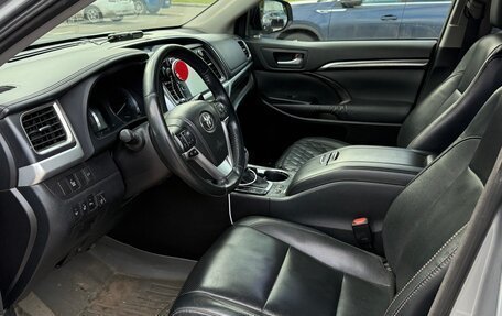 Toyota Highlander III, 2014 год, 2 750 000 рублей, 15 фотография