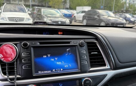 Toyota Highlander III, 2014 год, 2 750 000 рублей, 16 фотография