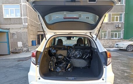 Honda Vezel, 2017 год, 1 550 000 рублей, 3 фотография