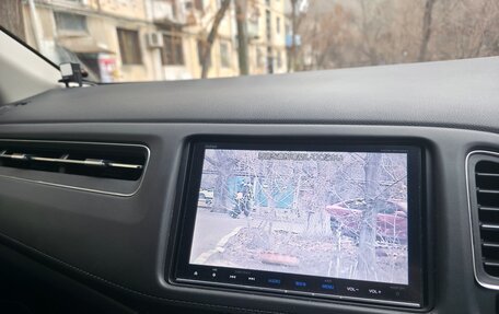 Honda Vezel, 2017 год, 1 550 000 рублей, 11 фотография