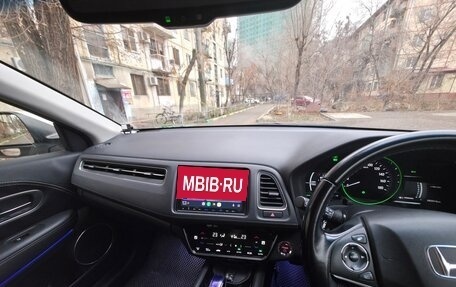 Honda Vezel, 2017 год, 1 550 000 рублей, 9 фотография