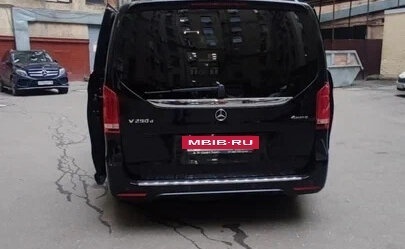 Mercedes-Benz V-Класс, 2020 год, 7 500 000 рублей, 3 фотография