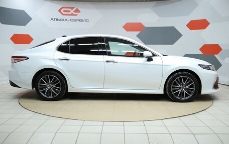 Toyota Camry, 2022 год, 3 590 000 рублей, 4 фотография