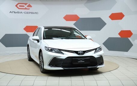 Toyota Camry, 2022 год, 3 590 000 рублей, 3 фотография
