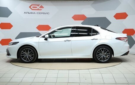 Toyota Camry, 2022 год, 3 590 000 рублей, 8 фотография