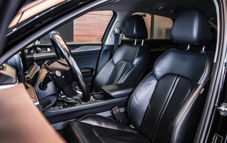 KIA K5, 2021 год, 2 300 000 рублей, 11 фотография