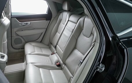 Volvo S90 II рестайлинг, 2017 год, 2 889 000 рублей, 9 фотография