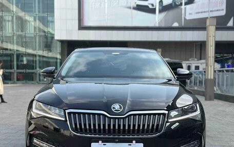 Skoda Superb, 2025 год, 2 550 000 рублей, 6 фотография