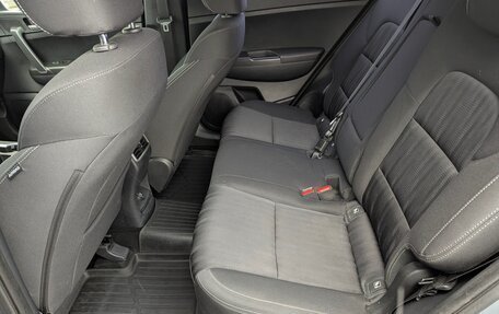 KIA Sportage IV рестайлинг, 2018 год, 1 950 000 рублей, 13 фотография