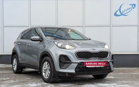 KIA Sportage IV рестайлинг, 2018 год, 1 950 000 рублей, 3 фотография