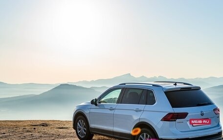 Volkswagen Tiguan II, 2019 год, 2 100 000 рублей, 3 фотография