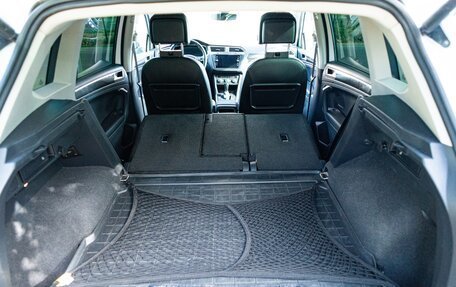 Volkswagen Tiguan II, 2019 год, 2 100 000 рублей, 12 фотография