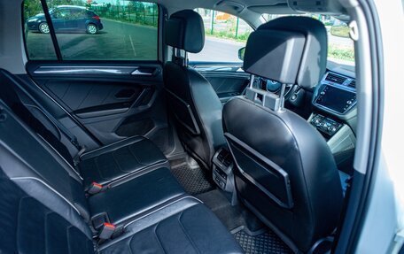 Volkswagen Tiguan II, 2019 год, 2 100 000 рублей, 15 фотография