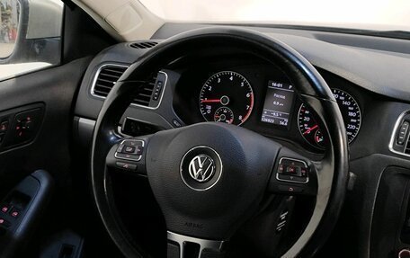 Volkswagen Jetta VI, 2012 год, 1 059 000 рублей, 12 фотография