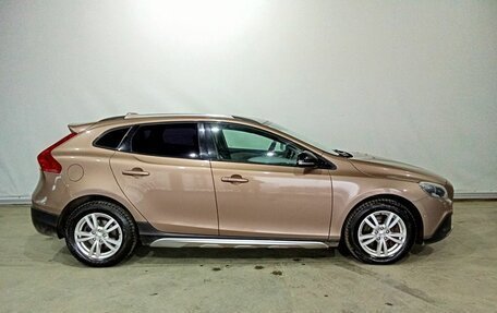 Volvo V40 II рестайлинг, 2013 год, 1 265 000 рублей, 7 фотография