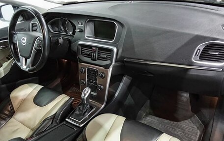 Volvo V40 II рестайлинг, 2013 год, 1 265 000 рублей, 11 фотография