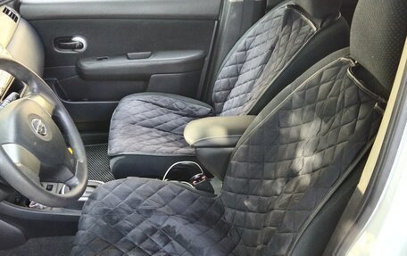 Nissan Tiida, 2010 год, 800 000 рублей, 5 фотография