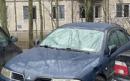 Mitsubishi Carisma I, 2001 год, 170 000 рублей, 3 фотография