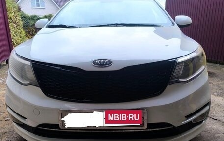 KIA Rio III рестайлинг, 2015 год, 1 020 000 рублей, 2 фотография
