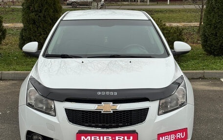 Chevrolet Cruze II, 2011 год, 700 000 рублей, 2 фотография
