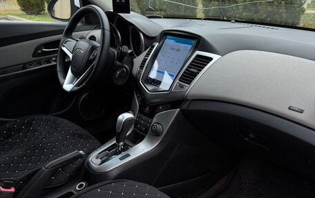 Chevrolet Cruze II, 2011 год, 700 000 рублей, 20 фотография