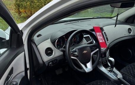 Chevrolet Cruze II, 2011 год, 700 000 рублей, 21 фотография