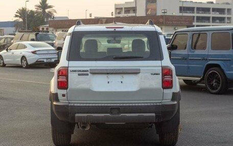 Toyota Land Cruiser Prado, 2025 год, 9 180 000 рублей, 3 фотография