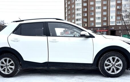 KIA Stonic, 2020 год, 1 550 000 рублей, 5 фотография