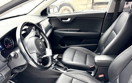 KIA Stonic, 2020 год, 1 550 000 рублей, 13 фотография