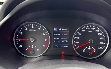 KIA Stonic, 2020 год, 1 550 000 рублей, 17 фотография