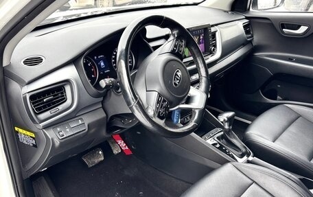 KIA Stonic, 2020 год, 1 550 000 рублей, 12 фотография