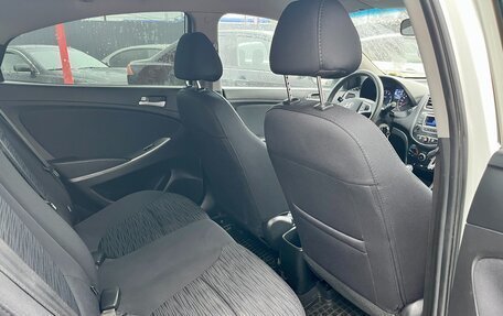 Hyundai Solaris II рестайлинг, 2015 год, 1 100 000 рублей, 11 фотография