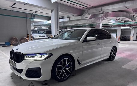 BMW 5 серия, 2022 год, 6 800 000 рублей, 2 фотография