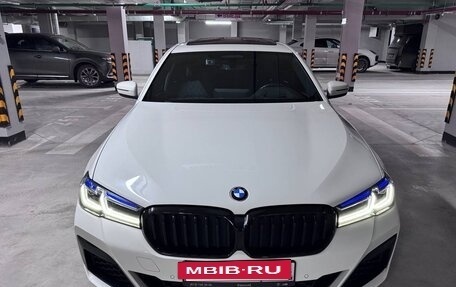 BMW 5 серия, 2022 год, 6 800 000 рублей, 3 фотография